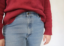 Load image into Gallery viewer, Vintage Canada Knit Sweater