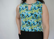 Load image into Gallery viewer, 90s/y2k Sleeveless Top
