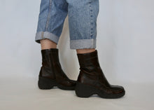 Load image into Gallery viewer, 90s/y2k Aldo Boots - Brown
