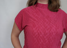 Load image into Gallery viewer, 90s/y2k Short Sleeve Pink Top
