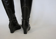 Load image into Gallery viewer, 90s/y2k Black Leather Boots
