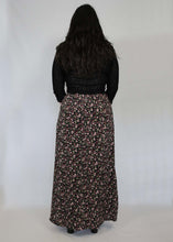 Load image into Gallery viewer, 90s/y2k Floral Skirt
