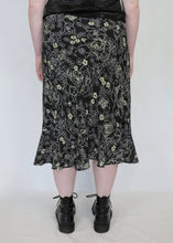 Load image into Gallery viewer, 90s/y2k Vanity Fair Floral Skirt
